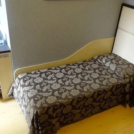 ピアチェンツァ ホテル ミラノ