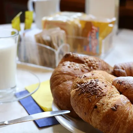 ピアチェンツァ ホテル ミラノ