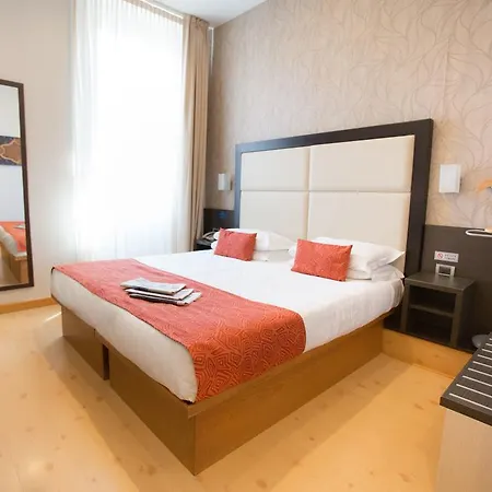 ピアチェンツァ ホテル ミラノ