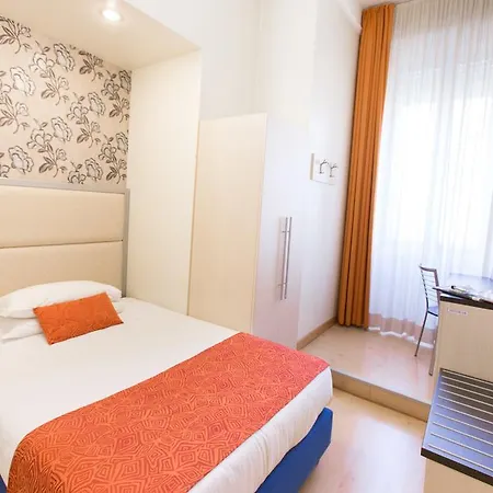 ホテル ピアチェンツァ 3*