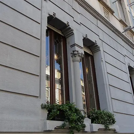 ピアチェンツァ ミラノ