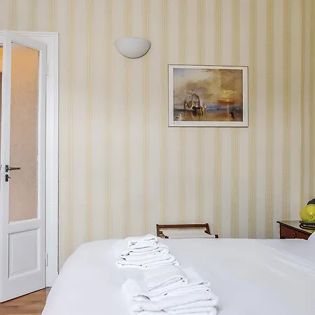 ピアチェンツァ 3*