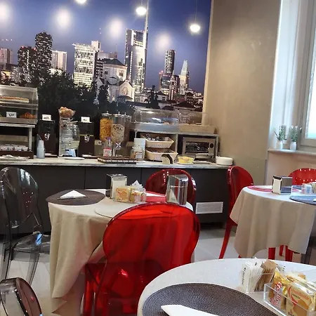 ホテル ピアチェンツァ ミラノ