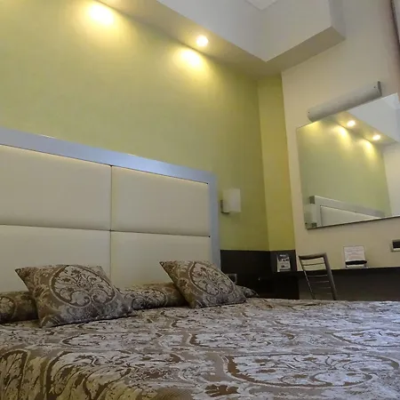 ホテル ピアチェンツァ