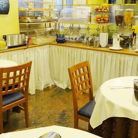 ピアチェンツァ 3*